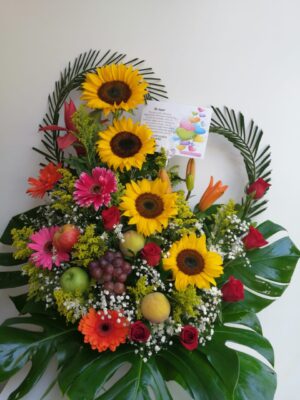 floristería en Bucaramanga. Llámanos al 3023608251 ó 3172402246. Encantados de hacer tu día el más feliz... Gracias por preferirnos 🌻💖