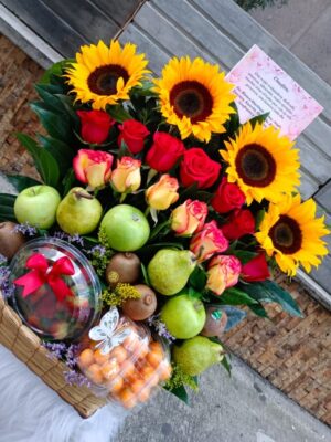 floristería en Bucaramanga. Llámanos al 3023608251 ó 3172402246. Encantados de hacer tu día el más feliz... Gracias por preferirnos 🌻💖