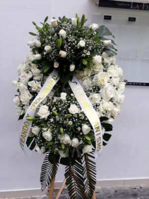 floristería en Bucaramanga. Llámanos al 3023608251 ó 3172402246. Encantados de hacer tu día el más feliz... Gracias por preferirnos 🌻💖