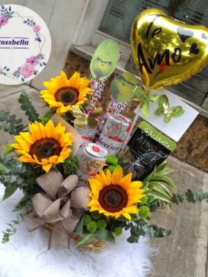 floristería en Bucaramanga. Llámanos al 3023608251 ó 3172402246. Encantados de hacer tu día el más feliz... Gracias por preferirnos 🌻💖