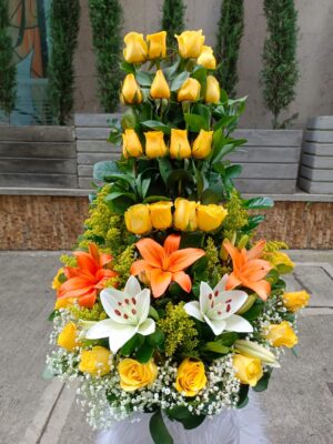 floristería en Bucaramanga. Llámanos al 3023608251 ó 3172402246. Encantados de hacer tu día el más feliz... Gracias por preferirnos 🌻💖