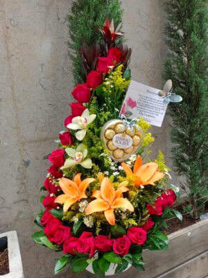 floristería en Bucaramanga. Llámanos al 3023608251 ó 3172402246. Encantados de hacer tu día el más feliz... Gracias por preferirnos 🌻💖